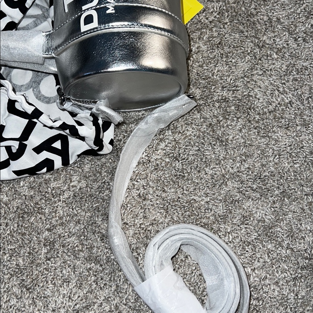 MARC JACOBS MINI DUFFLE - Picture 16 of 16